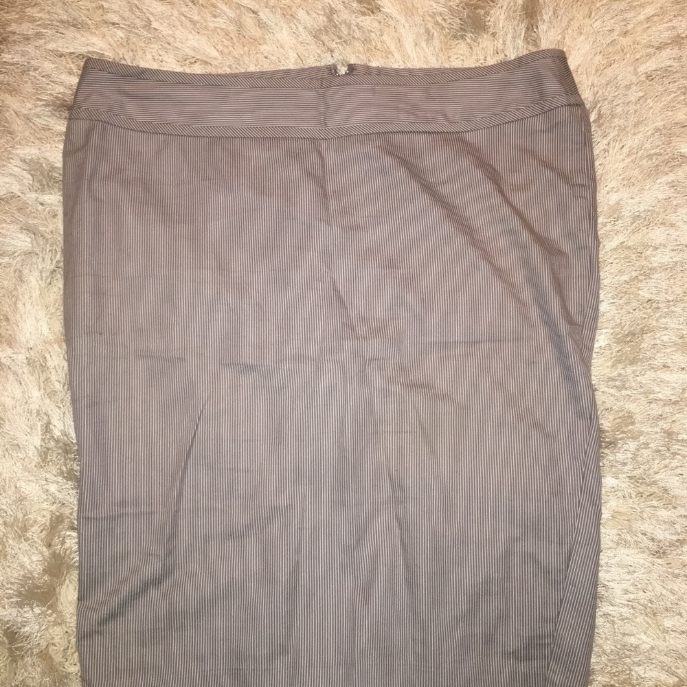Pencil skirt